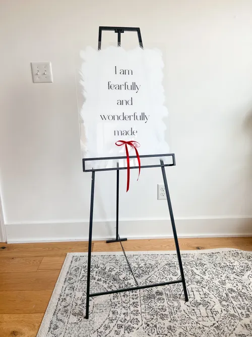 Black Metal Easel