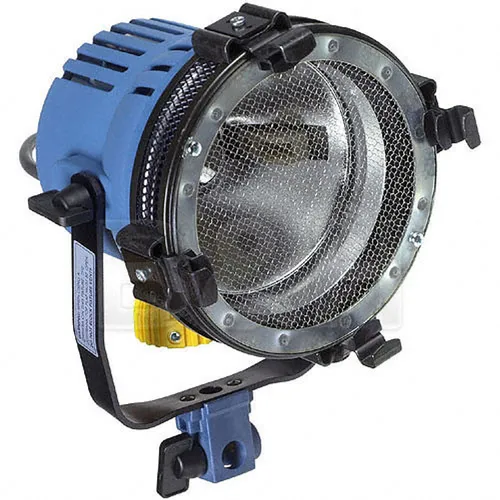 ARRI Arrilite 1000w Open Face Fresnel KIT (Dimmer, Scrims, Speed Ring, Spare Bulb)