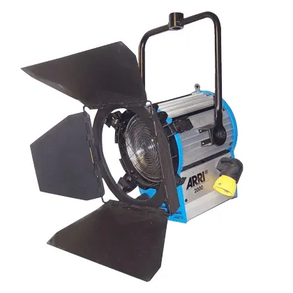 ARRI 2000W Studio Fresnel Light KIT  (Scrims, Spare Bulb)