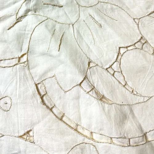 671 - Tree Skirt - 55