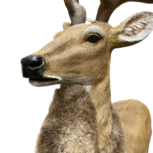654 - Animals - Deer w Added Fur Trim - 57
