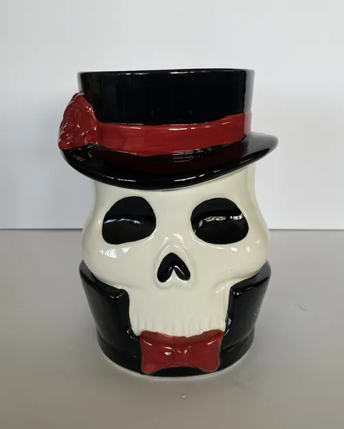 Dapper Skull in Hat Jar