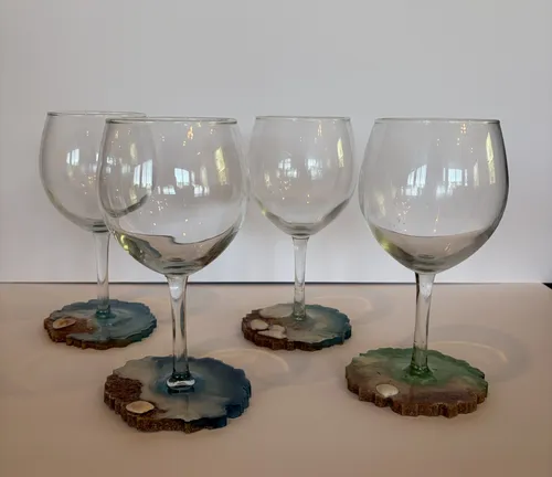 Beach-Bottomed Wine Glasses