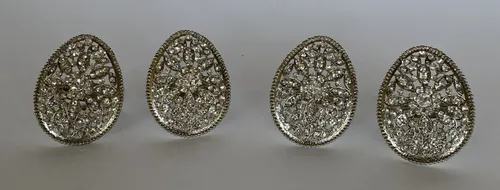 Egg-shaped Napkin Rings