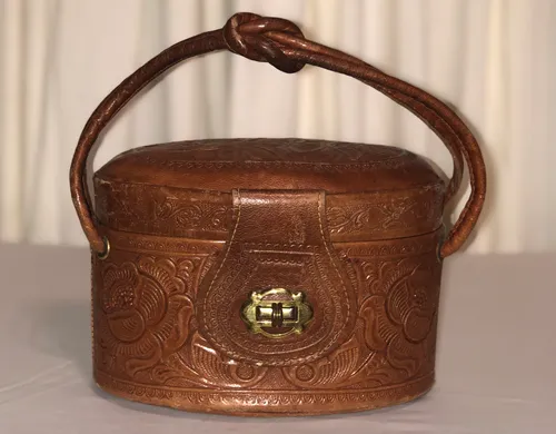 Luggage - Small Vintage Travel Purse