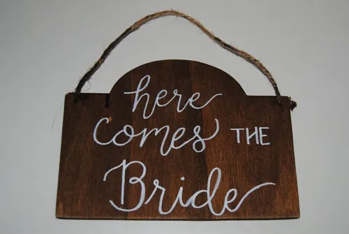 Sign - Here Comes the Bride Hanging Sign
