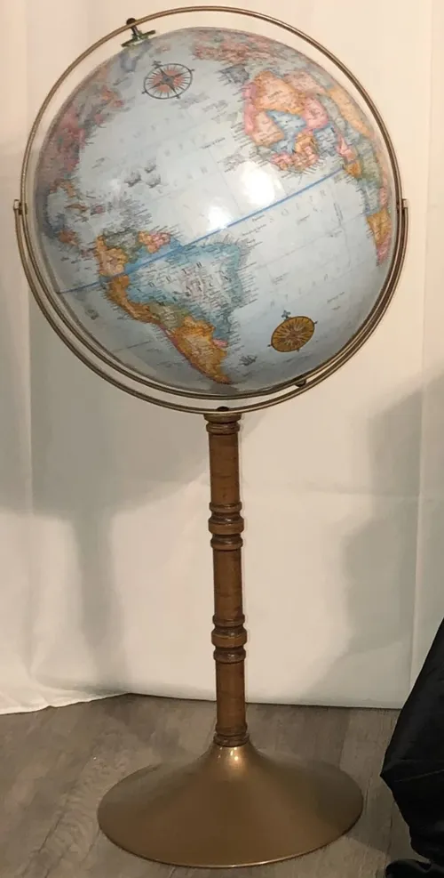 Globe - Vintage Floor Style