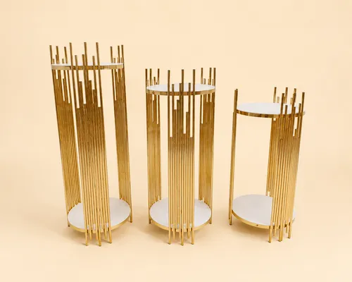 Gold Round. Display Plinth Set (3)