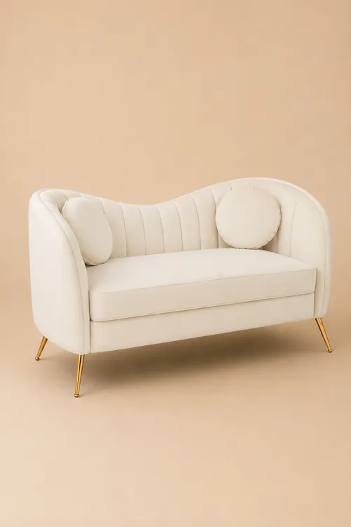 The Exclusive Lounge 