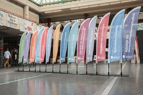 Beachflag|Fakultäten|DE|Rechtswissenschaften