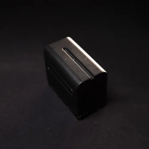 Sony NP Large Battery (Blackmagic, Camcorders, LED Panel Lights)