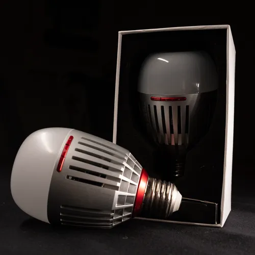 Aputure RGB LED Smart Bulb Kit (Accent B7c)