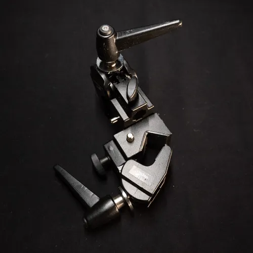 Impact CC-128 Double Super Clamp 