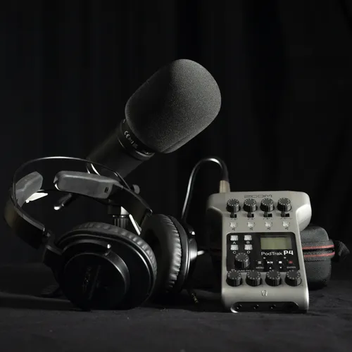 Zoom Podcasting Kit