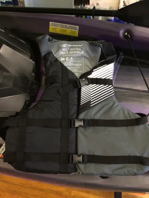 Adult M/L Life Vest— L-001