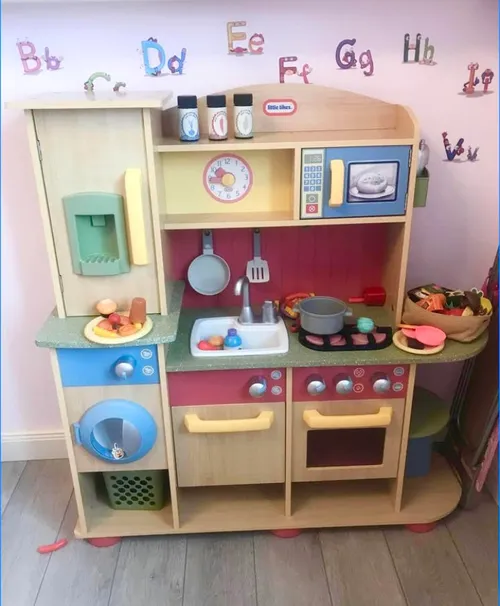 Kuchyňka včetně vybavení velká