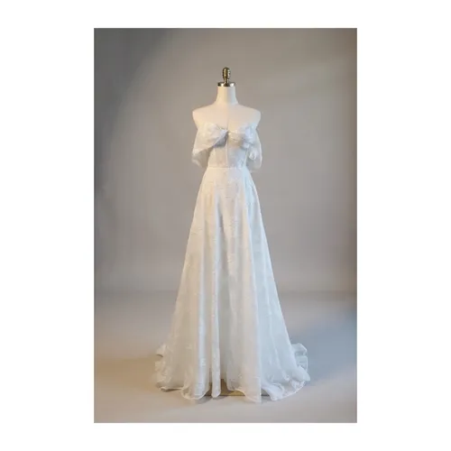 Embroidery off shoulder dress 