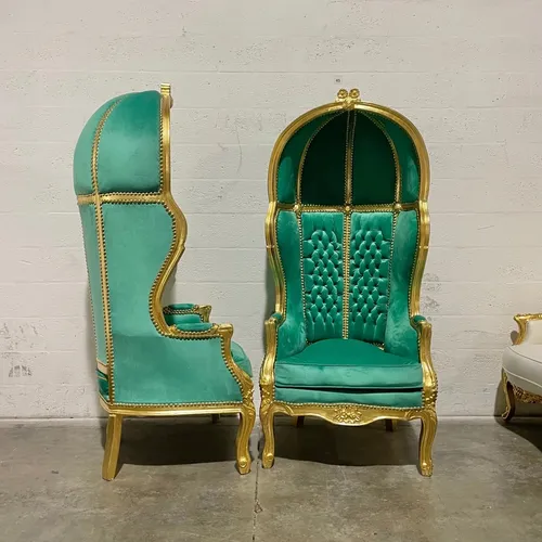 Thrones His and Hers