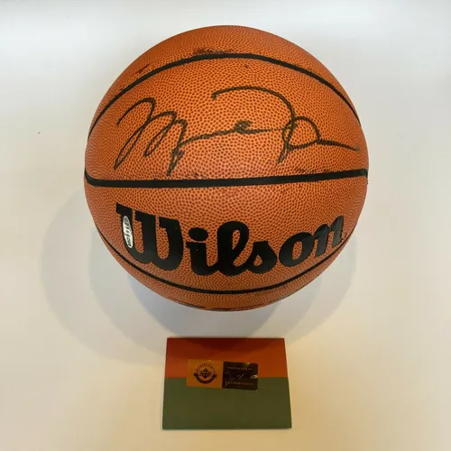 signed basketball 