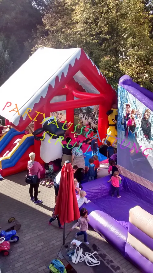 Hüpfburg „Shaun das Schaf“