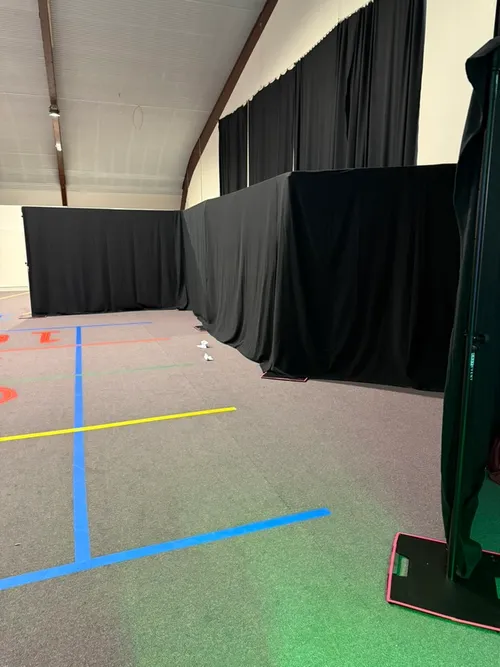 Drapperingar 15,2m til 28m