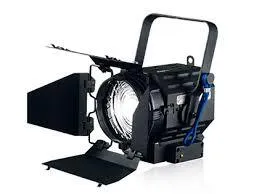 FRESNEL 650w (4000 K°)