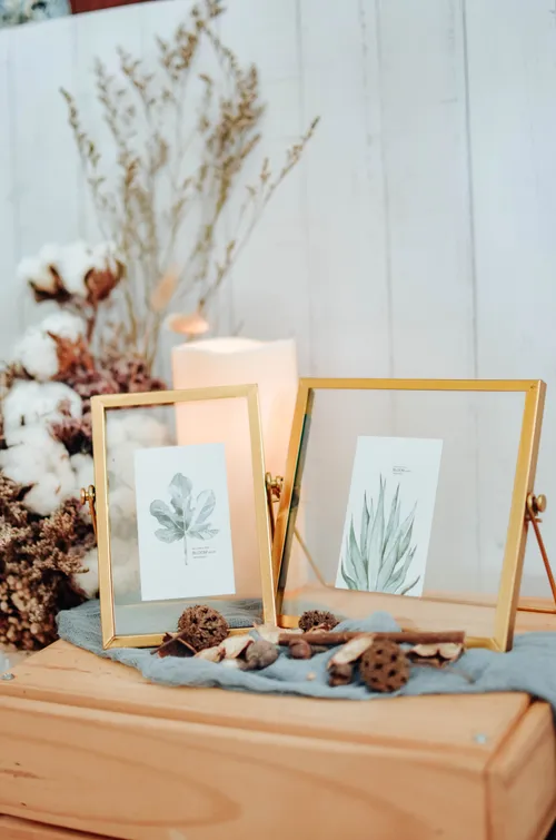 Gold Minimalist Rim Photo Frame