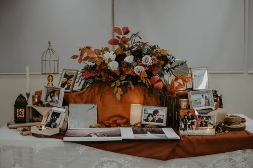 Autumn Garden Photo Display Table Set 