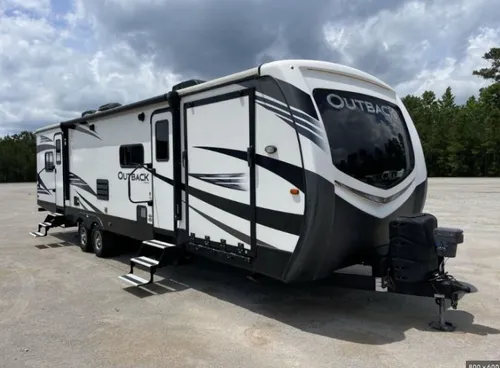 Keystone outback 324CG.