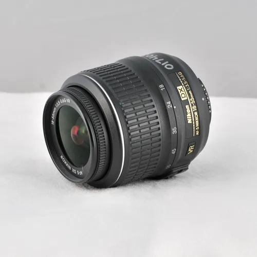 Nikon 18-55mm f3.5-5.6 lens