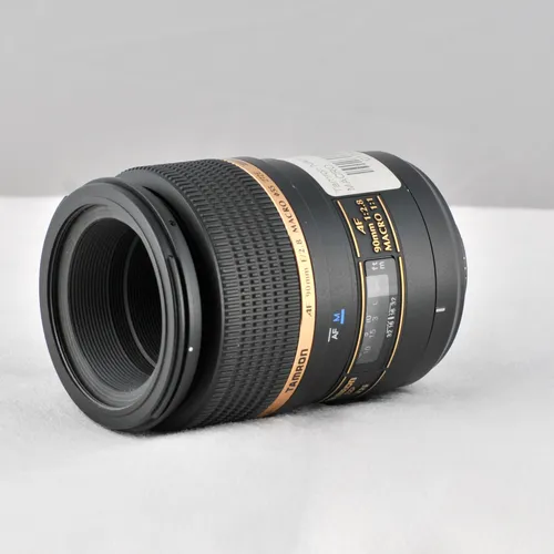 90 mm macro Tamron Nikon Lens