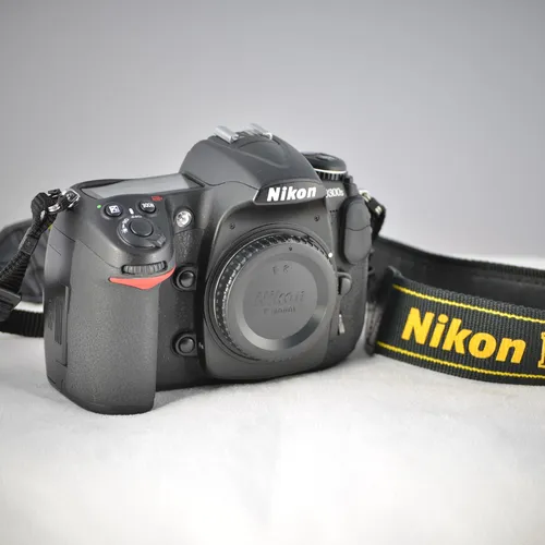 Nikon D300 DSLR Camera Body