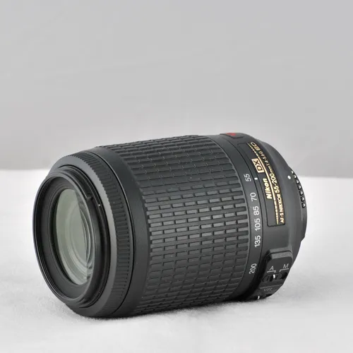 Nikon 55-200mm f4-5.6 lens