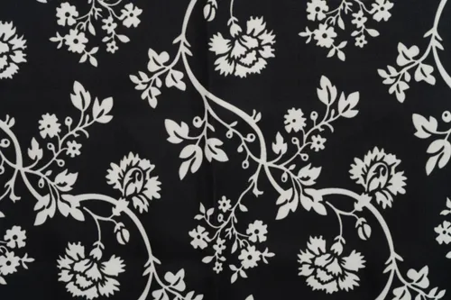 Black & White Floral Background 5x7