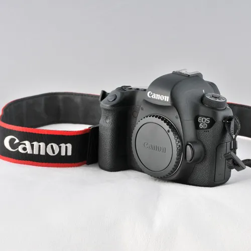 Canon 6D DSLR Camera body