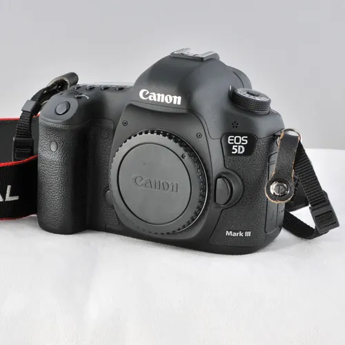 Canon 5D Mark II DSLR Camera Body