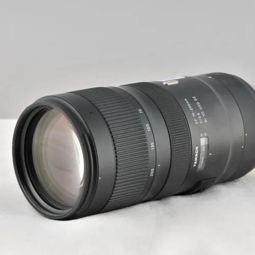 70-200mm Tamron Nikon Lens