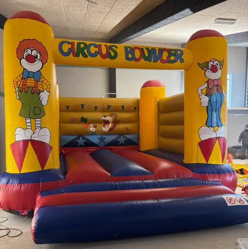 Hoppeborg, Cirkus  Bouncer  ID NR:  TI-7028   (6 x 5 m)