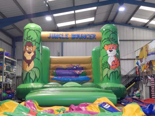 Hoppeborg, Jungle Bouncer 1  ID NR. TI-6364 (6 x 5 m)