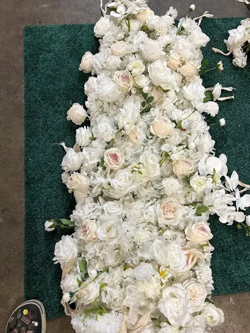 White Luxe Bendable Flower Runners (R)