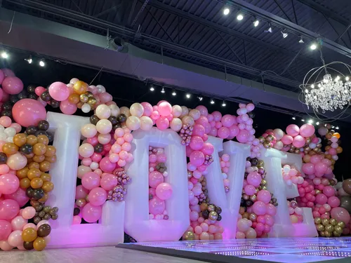 Oversized Love Letters (SH)