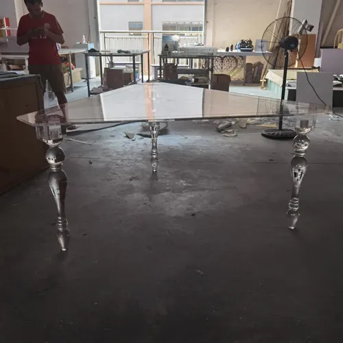 Acrylic 60 in Triangle Table (SH)