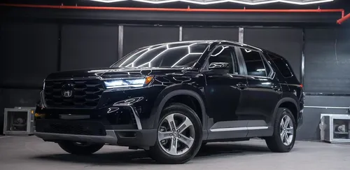 Honda Pilot - (Black)