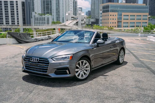 Audi A5 convertible - (Grey)