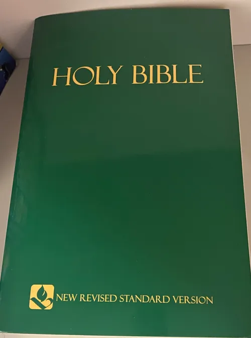PERTH NRSV Bible, Green