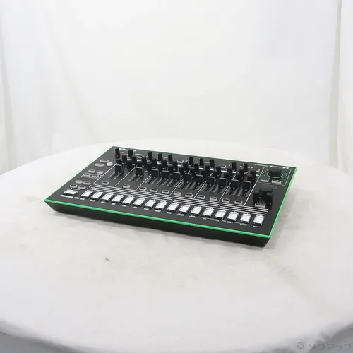 Caja de Ritmos Roland Aira TR-8 