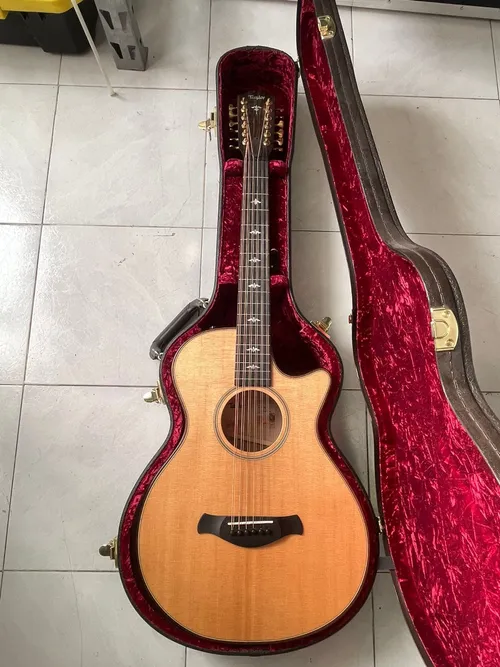 Guitarra Electroacústica de 12 Cuerdas Taylor Buildres Edition 652