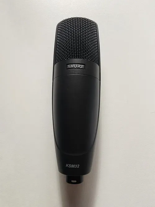 Micrófono de Condensador de Diafragma Grande Color Negro, Shure KSM32CG