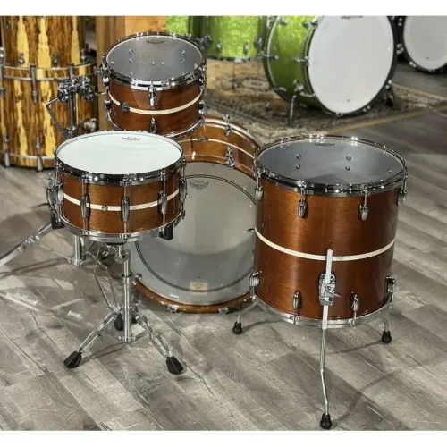 Batería de 4 Piezas Gretsch Renown con Combo de 22