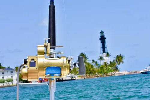 GENII Shimano Tiagra 50WLRSA w/ Hooker Electric Attachment on Custom Rod